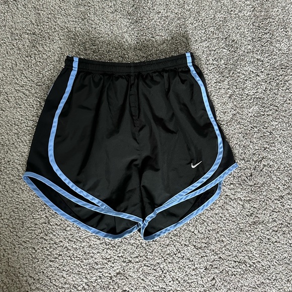Women's Dri-fit Nike Athletic Shorts - Picture 1 of 1